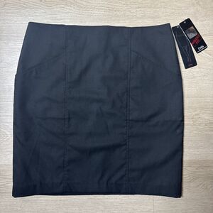 NWT Dalia Collection Black Skirt Modern Fit Size 8 Rayon Basic Classic Pockets